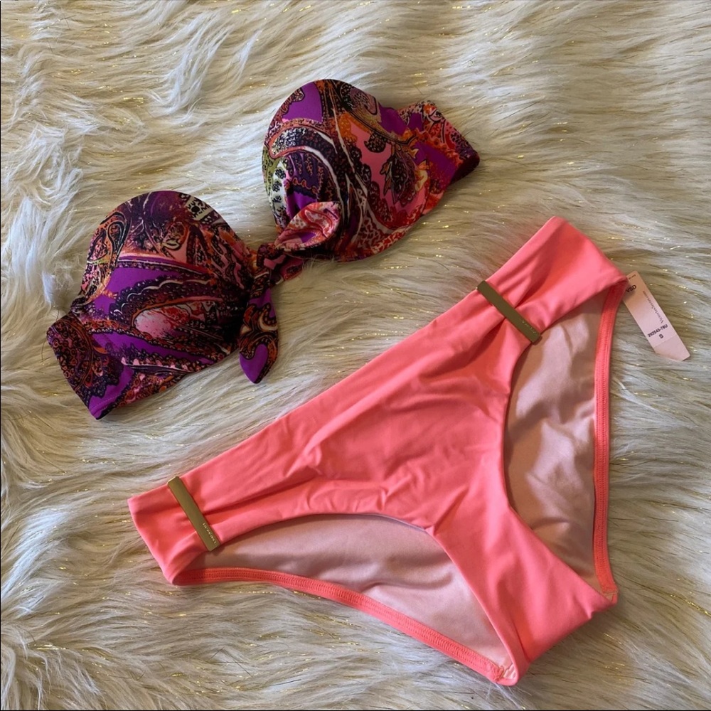 (34B) Victoria’s Secret BioFit Strapless Bikini Top Purple Paisley Push-Up